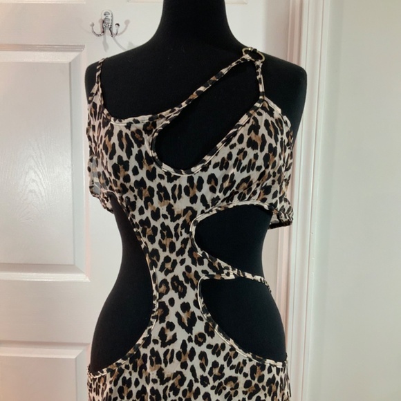 Pretty Little Thing Cut Out Brown Animal Print Maxi Dress Size 12 - Picture 2 of 11